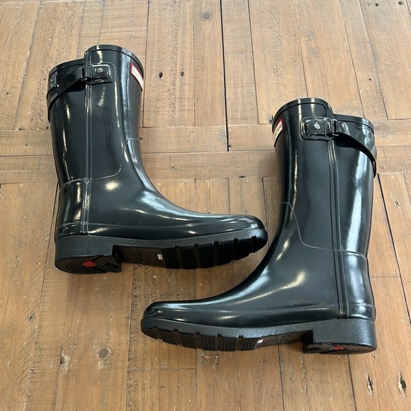 Hunter refined back strap Wellington short boots - Picture 9 of 11